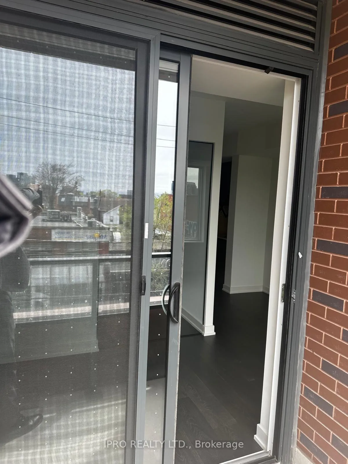 Photo 15 of Unit 306, 5 Lakeview Avenue, Toronto, Trinity-Bellwoods — HOMEH