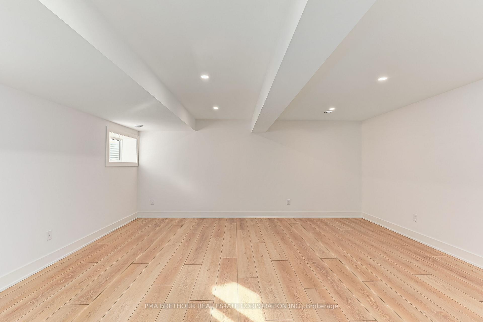 Photo 12 of 167 Sugar Maple Street, Blue Mountains — HOMEH