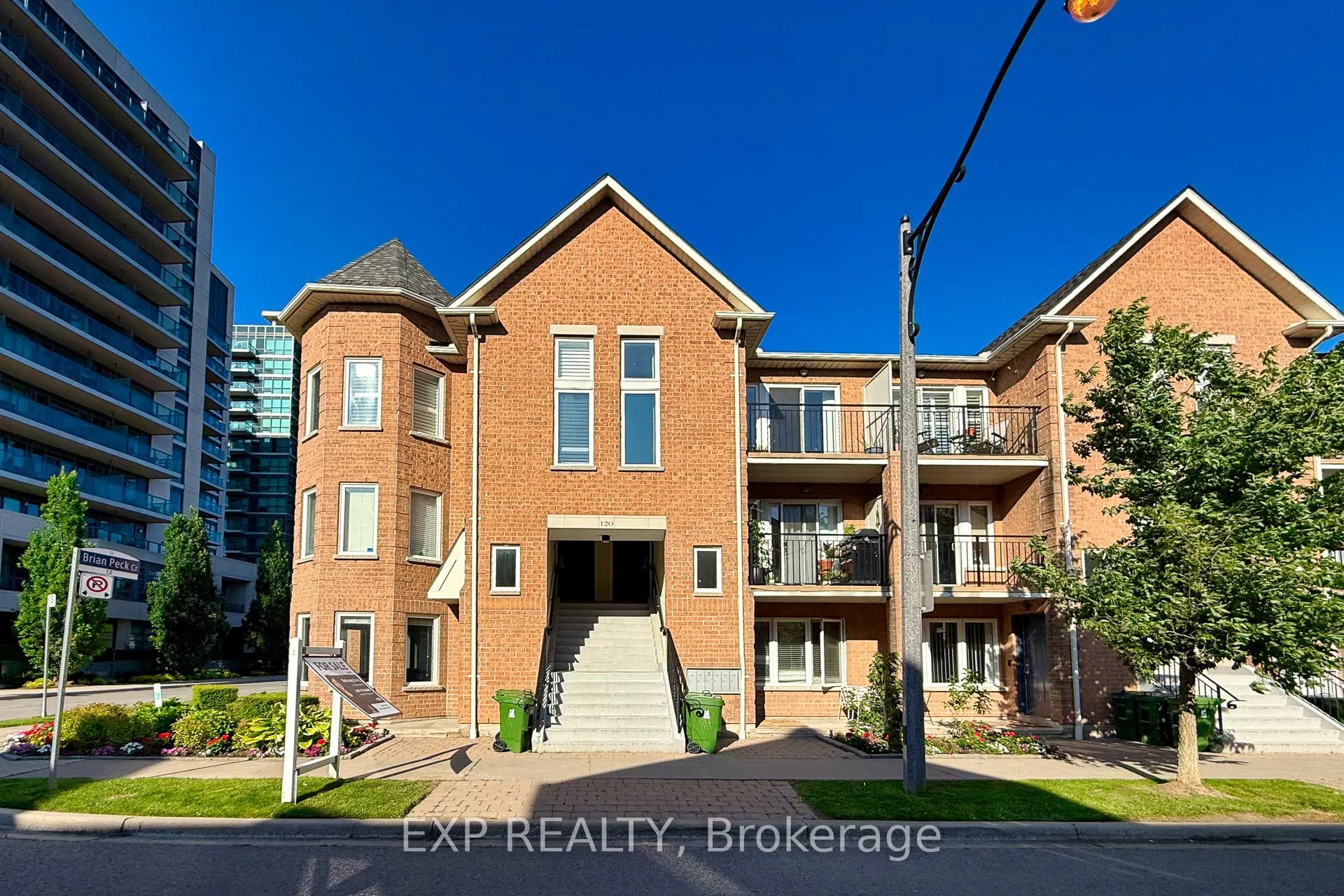 Photo 1 of Unit 301, 120 Aerodrome Crescent, Toronto, Leaside — HOMEH