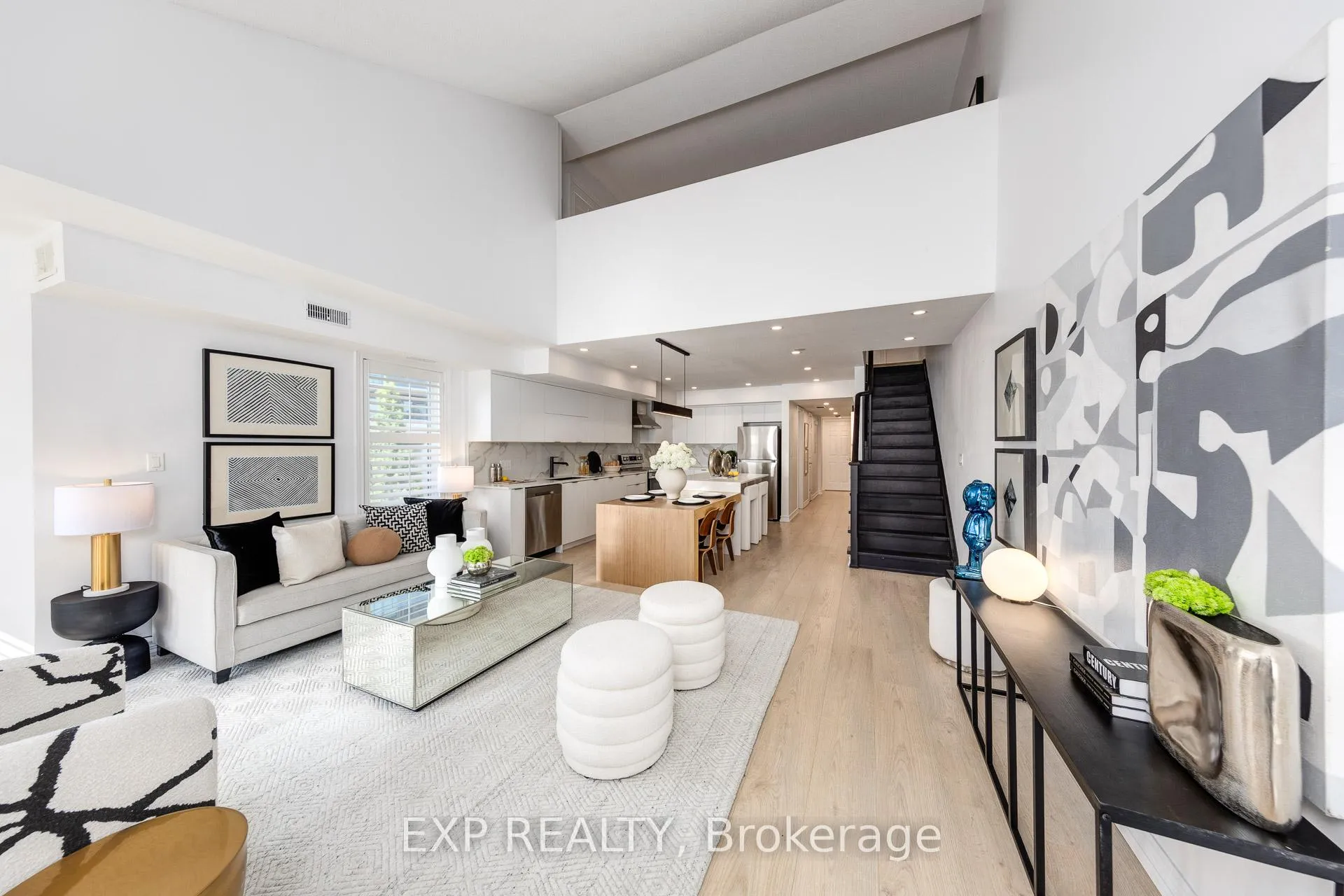 Photo 3 of Unit 301, 120 Aerodrome Crescent, Toronto, Leaside — HOMEH