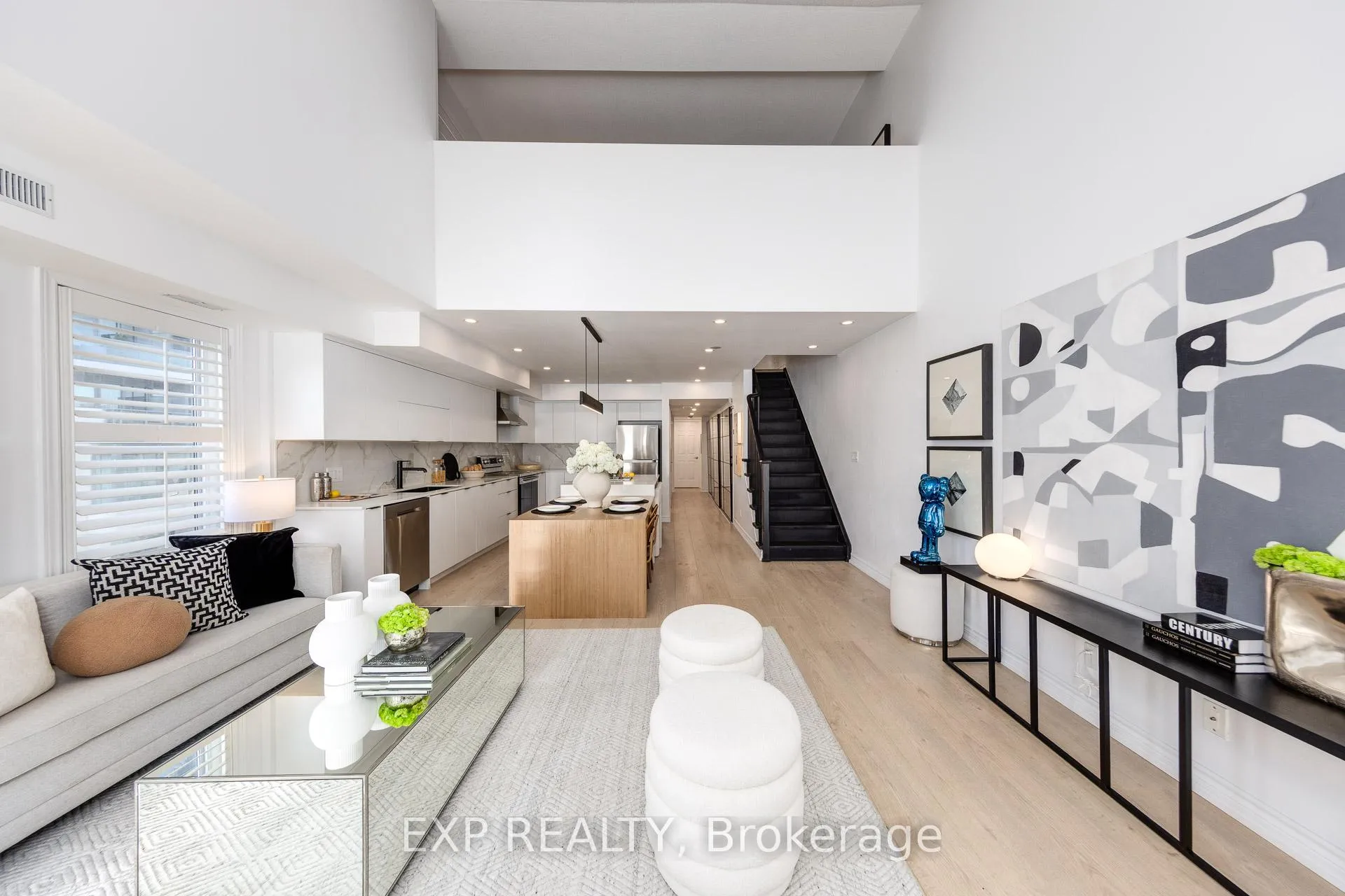 Photo 5 of Unit 301, 120 Aerodrome Crescent, Toronto, Leaside — HOMEH