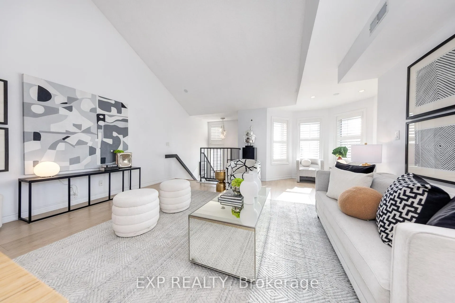 Photo 6 of Unit 301, 120 Aerodrome Crescent, Toronto, Leaside — HOMEH