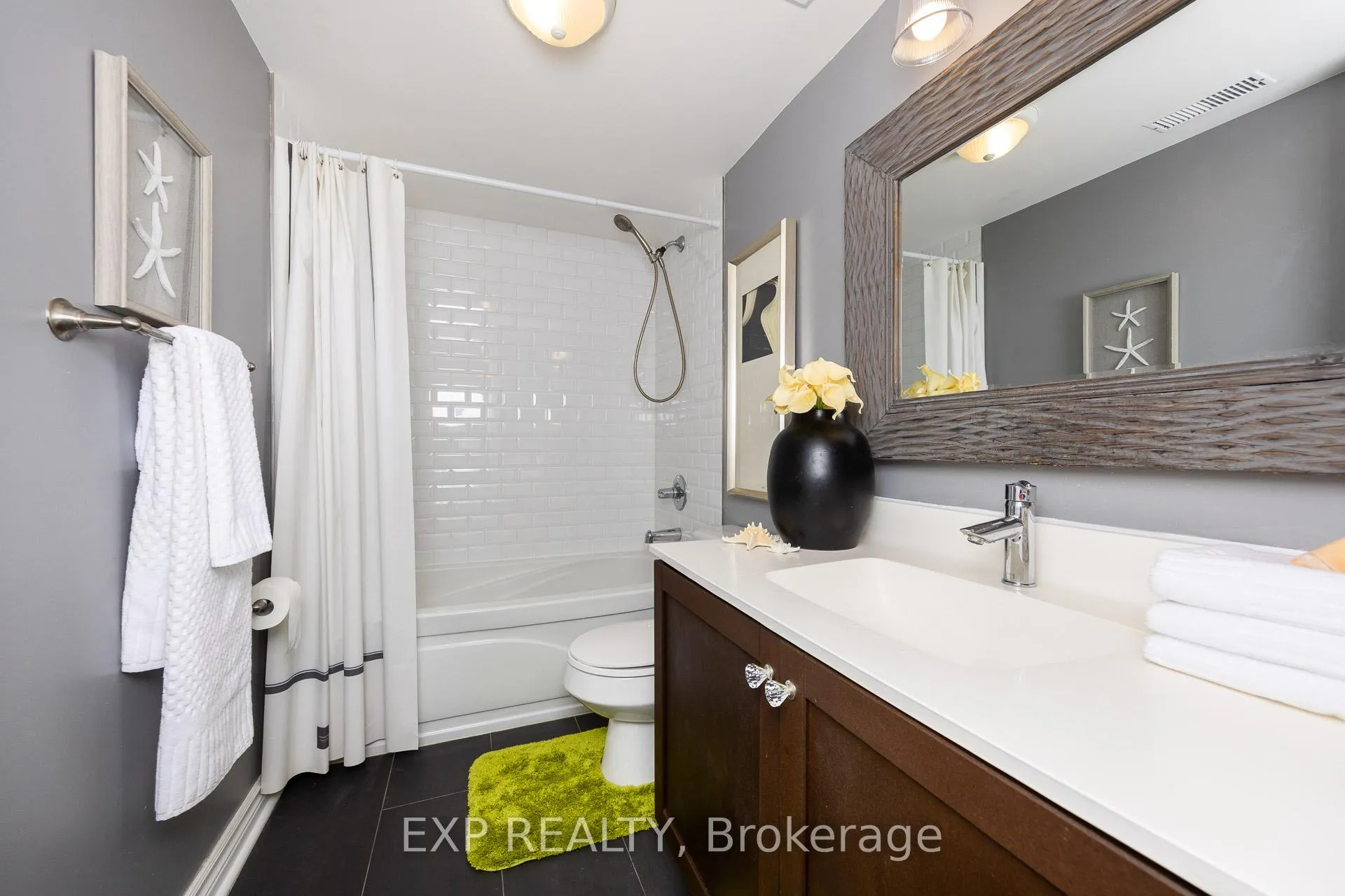 Photo 20 of Unit 301, 120 Aerodrome Crescent, Toronto, Leaside — HOMEH