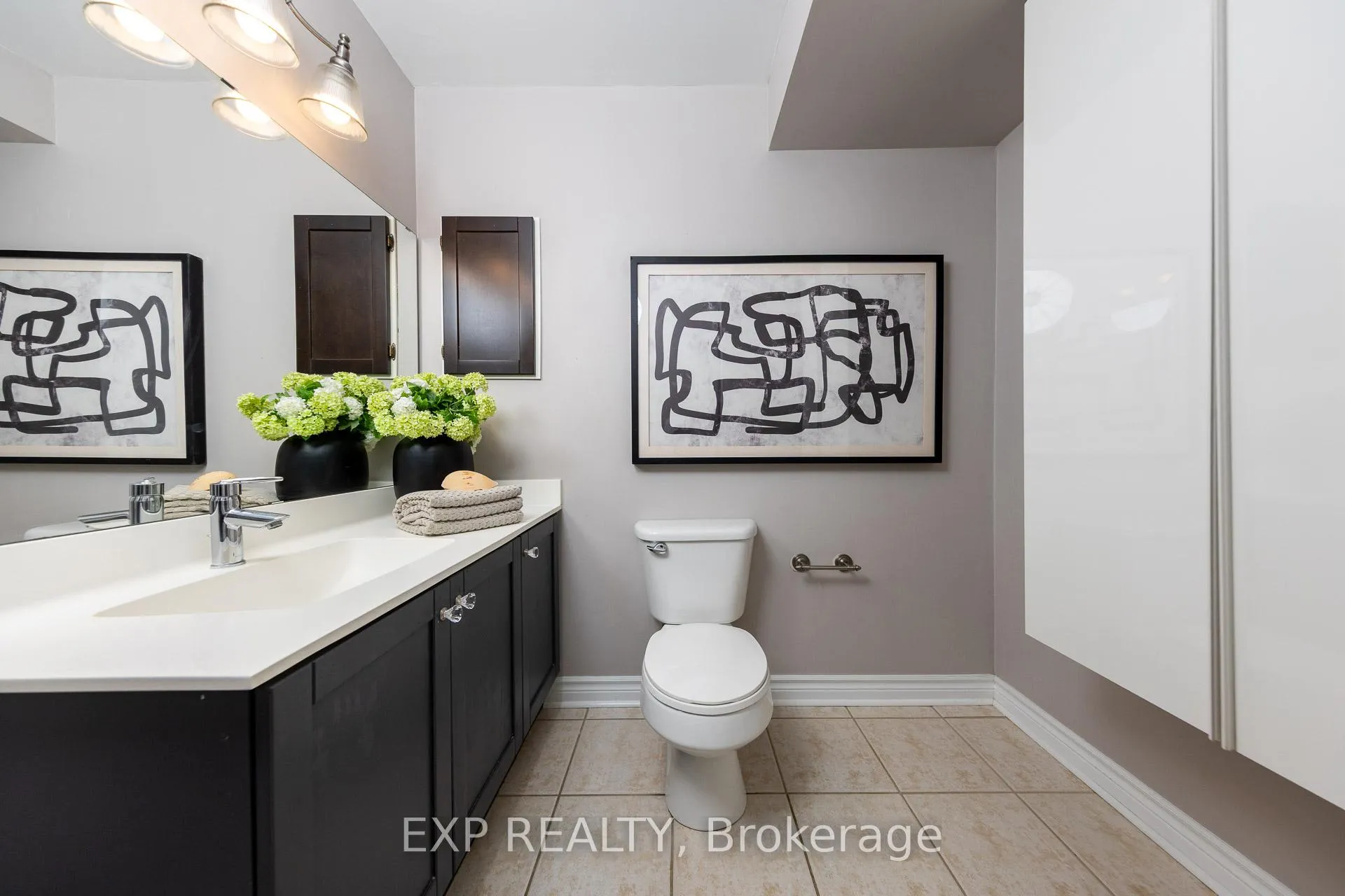 Photo 29 of Unit 301, 120 Aerodrome Crescent, Toronto, Leaside — HOMEH