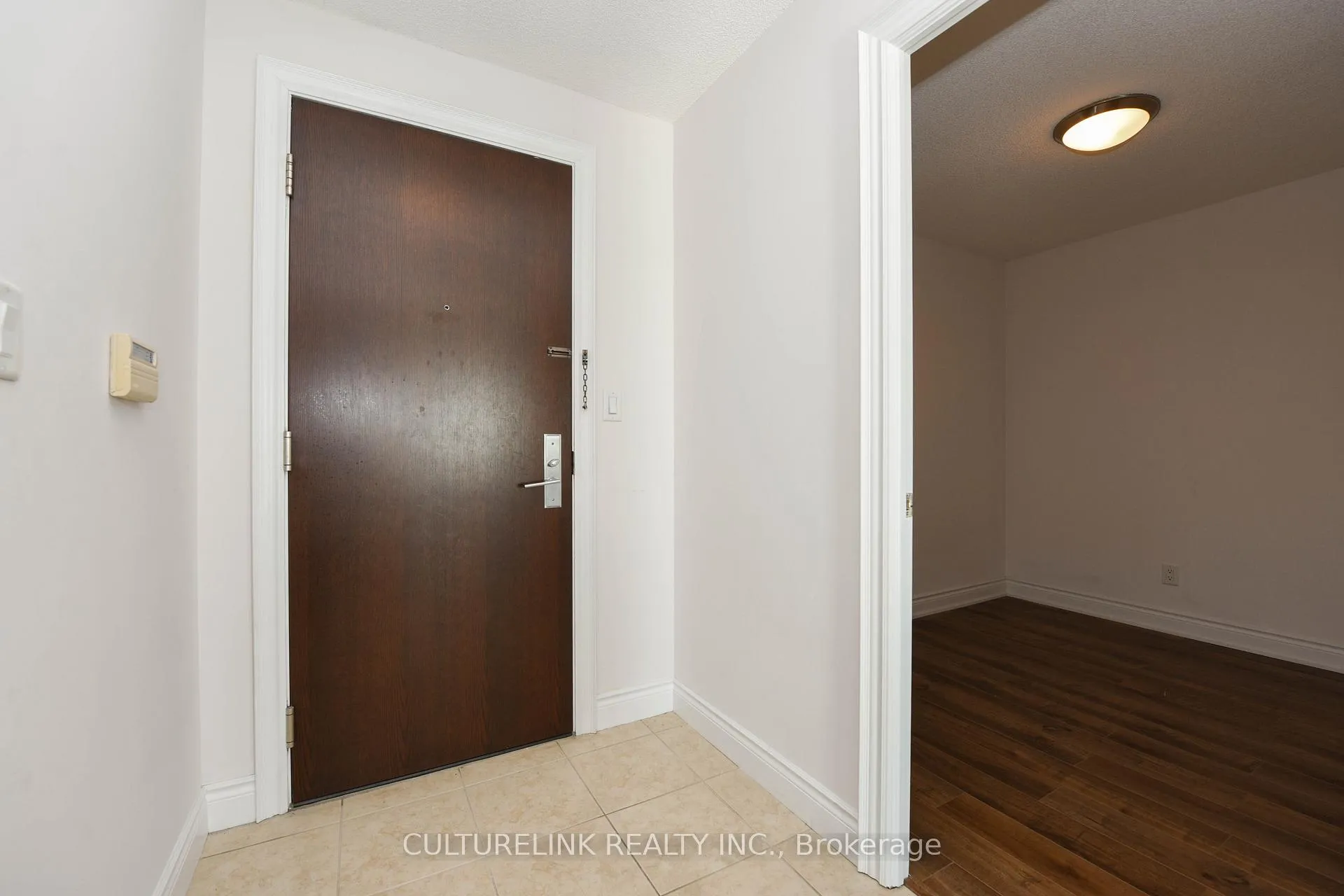 Photo 3 of Unit 1008, 88 Times Avenue, Markham, Commerce Valley — HOMEH