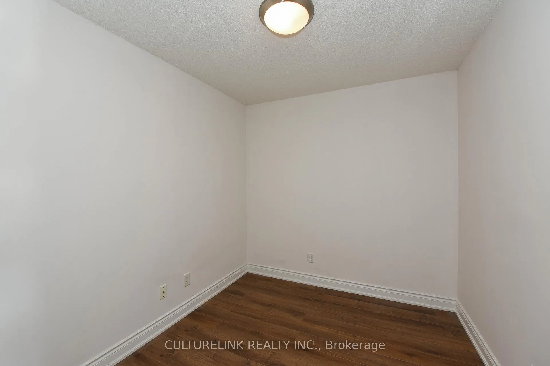 Photo 4 of Unit 1008, 88 Times Avenue, Markham, Commerce Valley — HOMEH