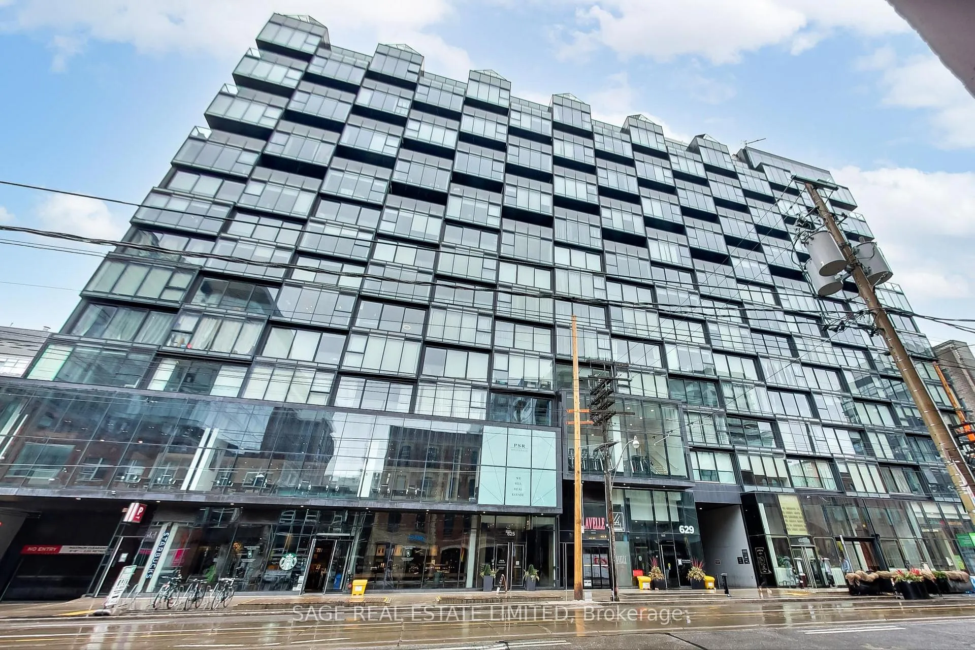 Front of Unit 1326, 629 King Street W