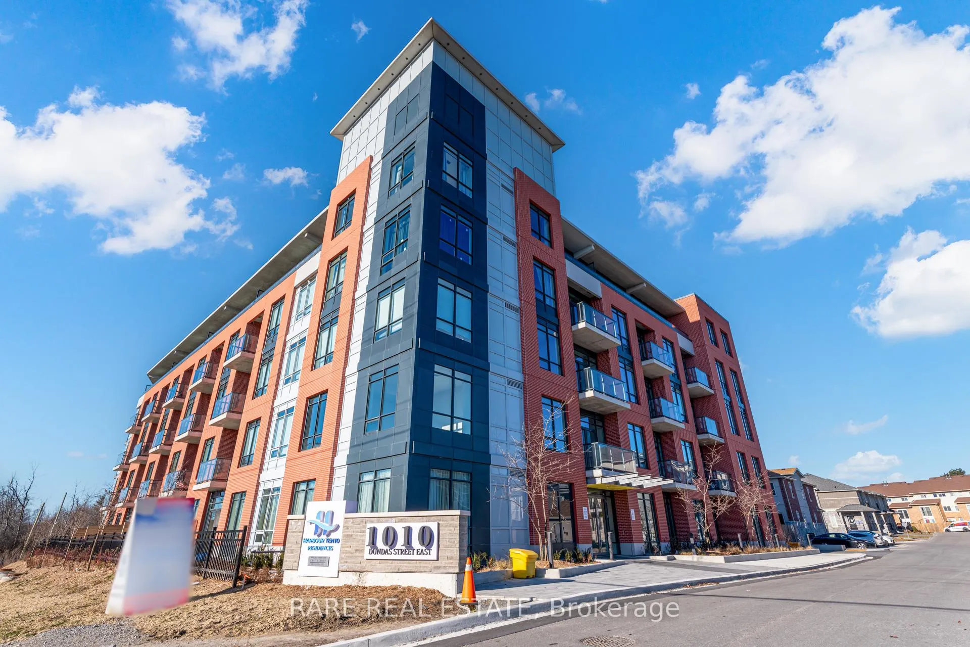 Photo 2 of Unit 103, 1010 Dundas Street E, Whitby, Blue Grass Meadows — HOMEH