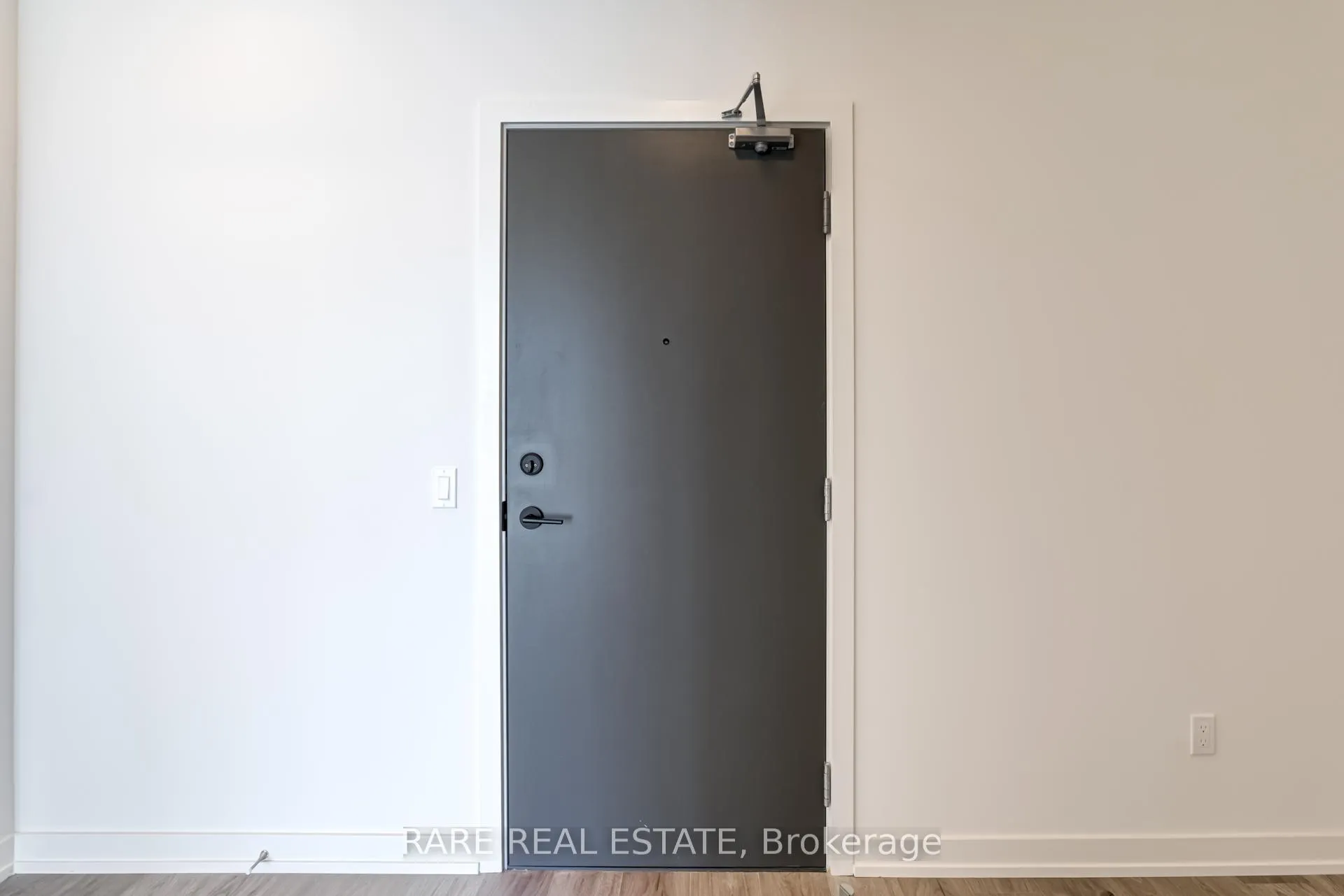 Photo 11 of Unit 103, 1010 Dundas Street E, Whitby, Blue Grass Meadows — HOMEH