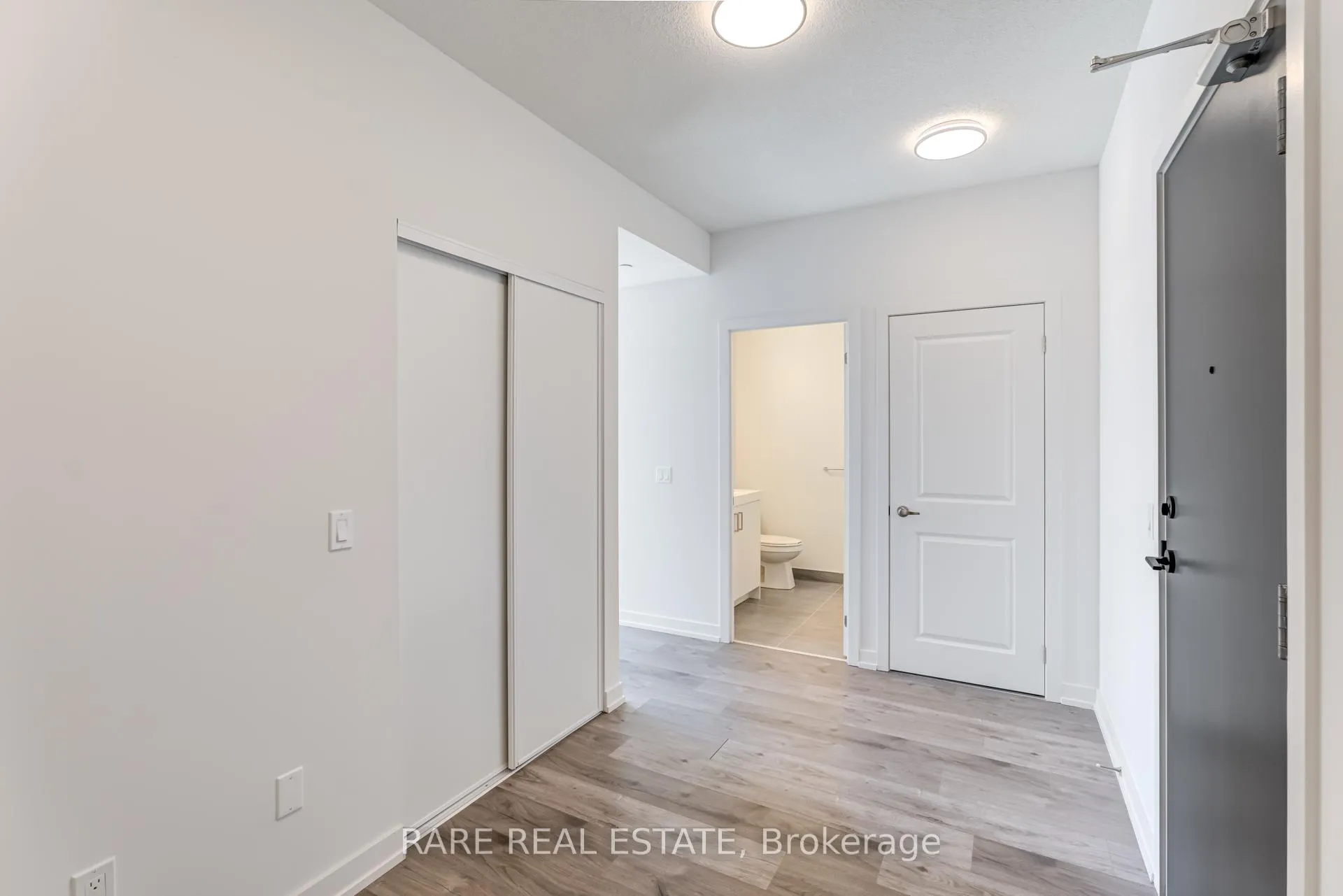 Photo 13 of Unit 103, 1010 Dundas Street E, Whitby, Blue Grass Meadows — HOMEH