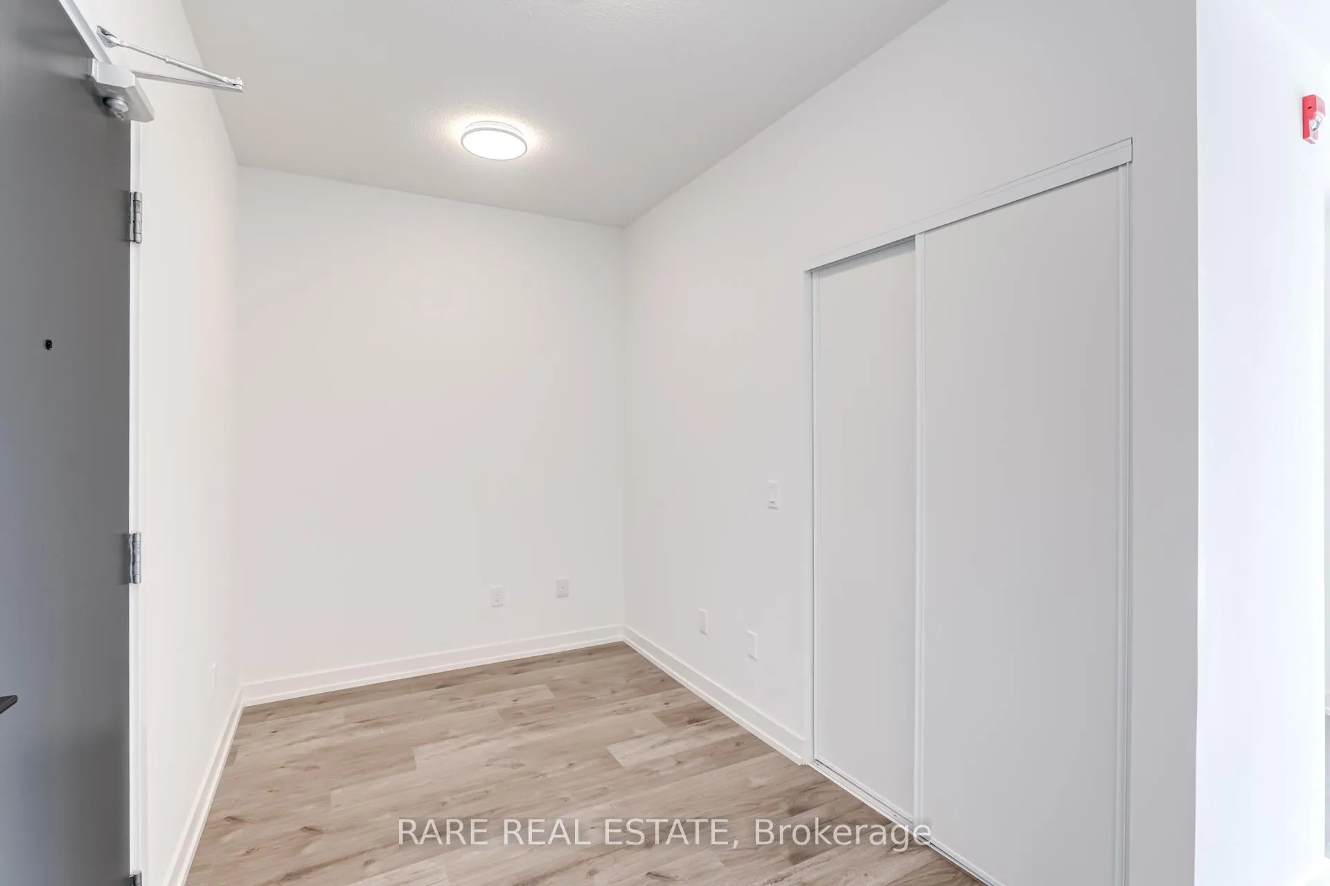 Photo 14 of Unit 103, 1010 Dundas Street E, Whitby, Blue Grass Meadows — HOMEH