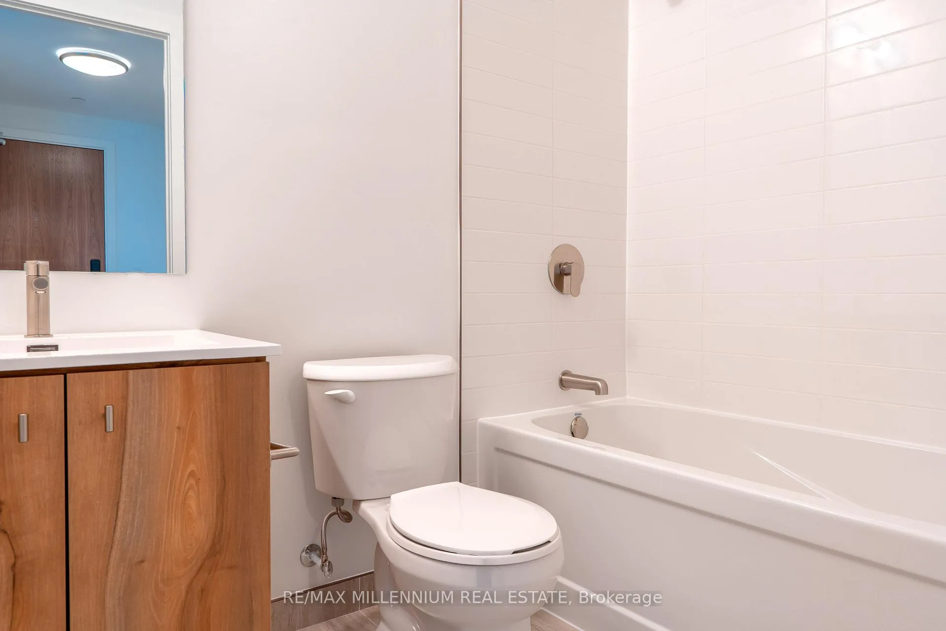 Photo 12 of Unit 2510, 25 Wellington Street, Kitchener — HOMEH