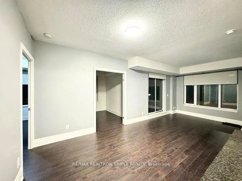 Photo 8 of Unit 216, 131 Upper Duke Crescent, Markham, Unionville — HOMEH