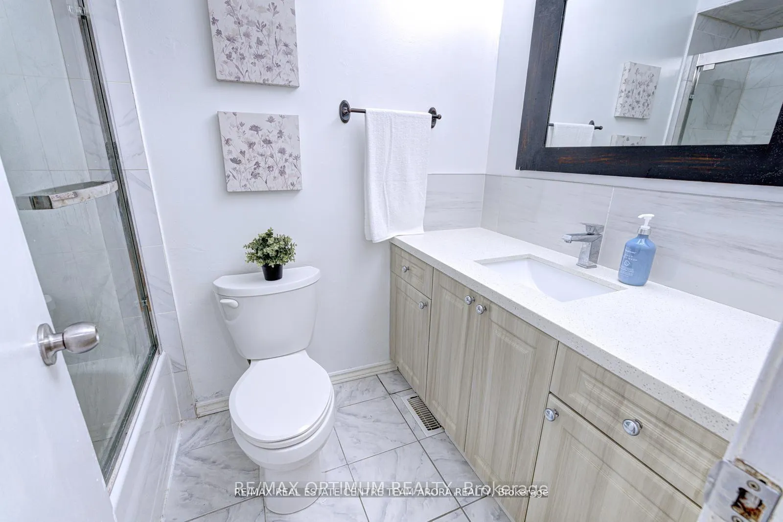 Photo 30 of Unit 90, 90 Dawson Crescent, Brampton, Brampton North — HOMEH