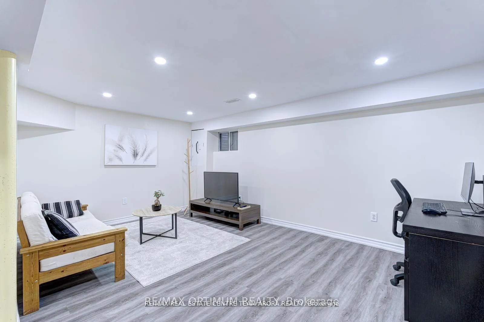 Photo 37 of Unit 90, 90 Dawson Crescent, Brampton, Brampton North — HOMEH