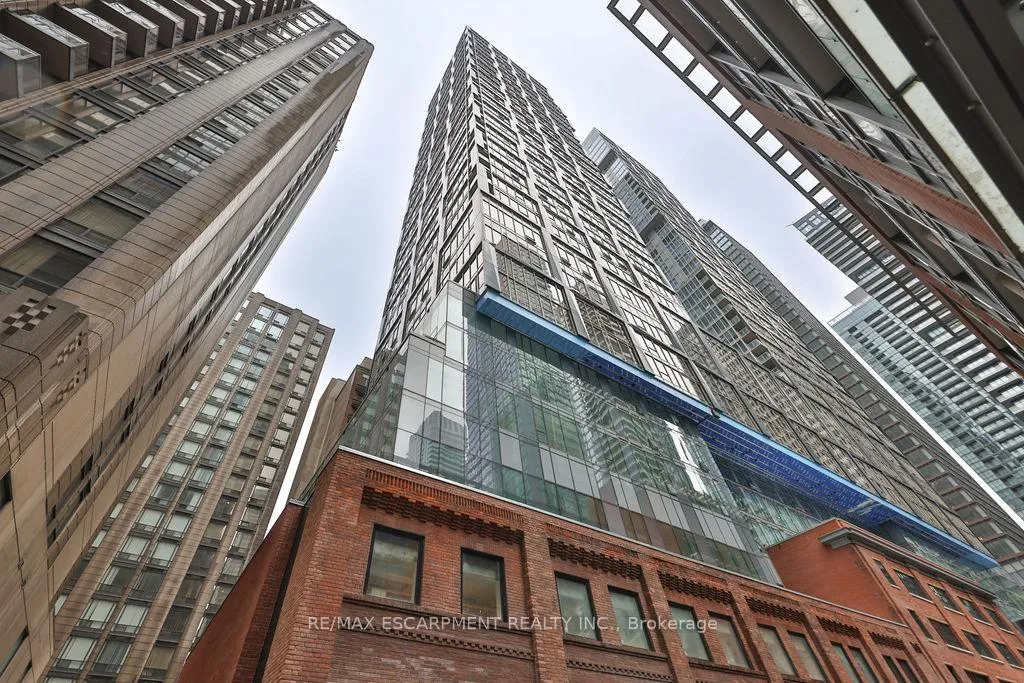 Front of Unit 325, 15 Mercer Street