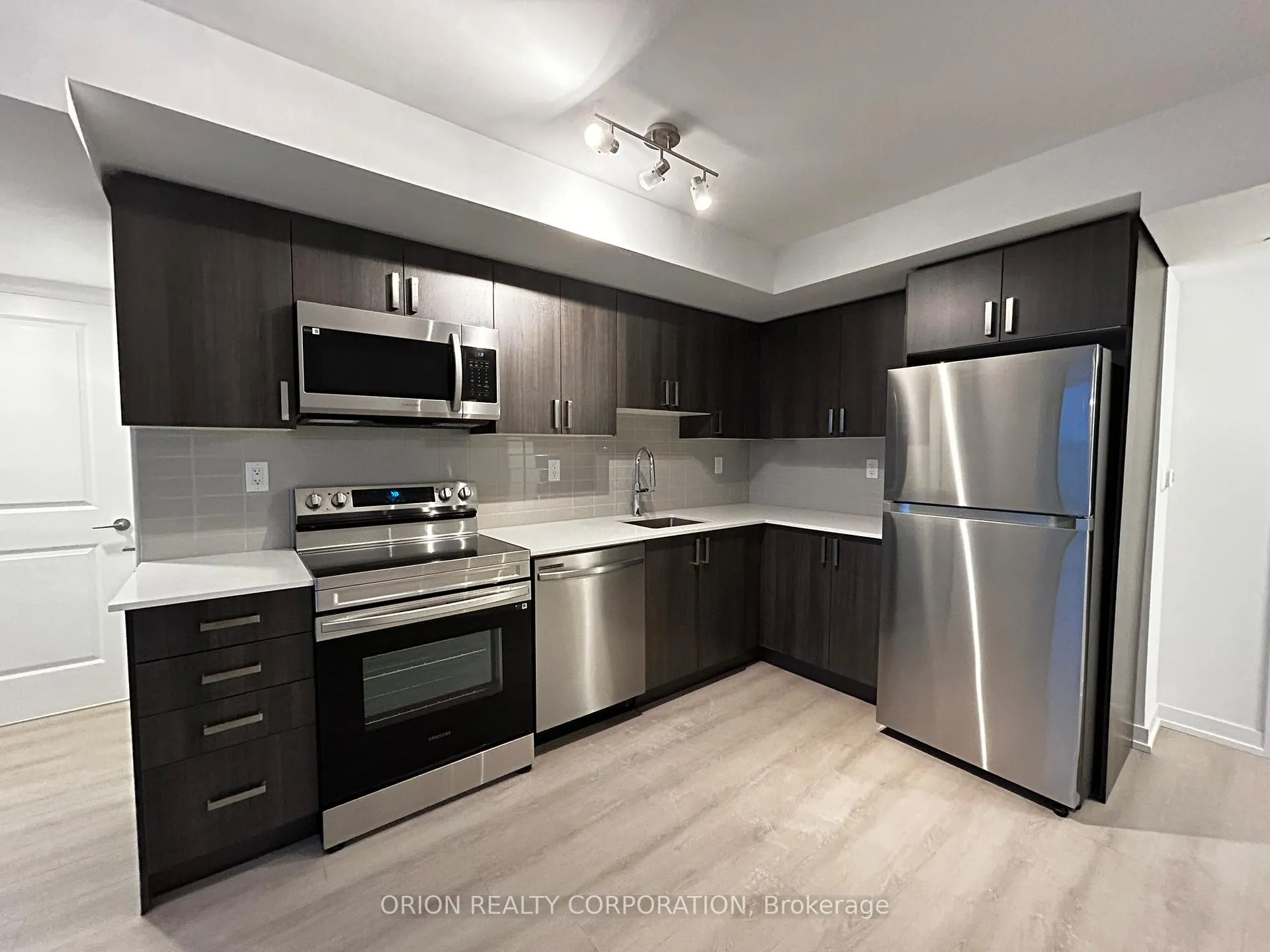 Photo 4 of Unit 315, 1435 Celebration Drive, Pickering, Bay Ridges — HOMEH