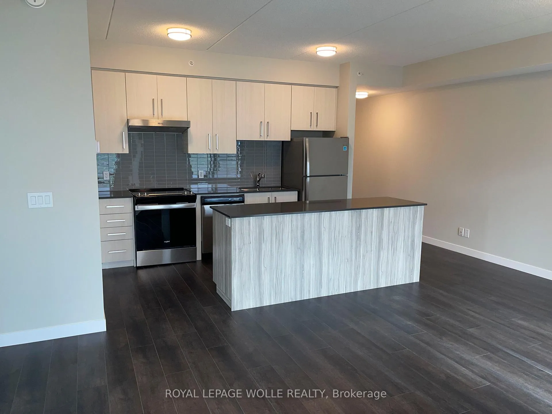 Front of Unit 1207, 15 Queen Street S