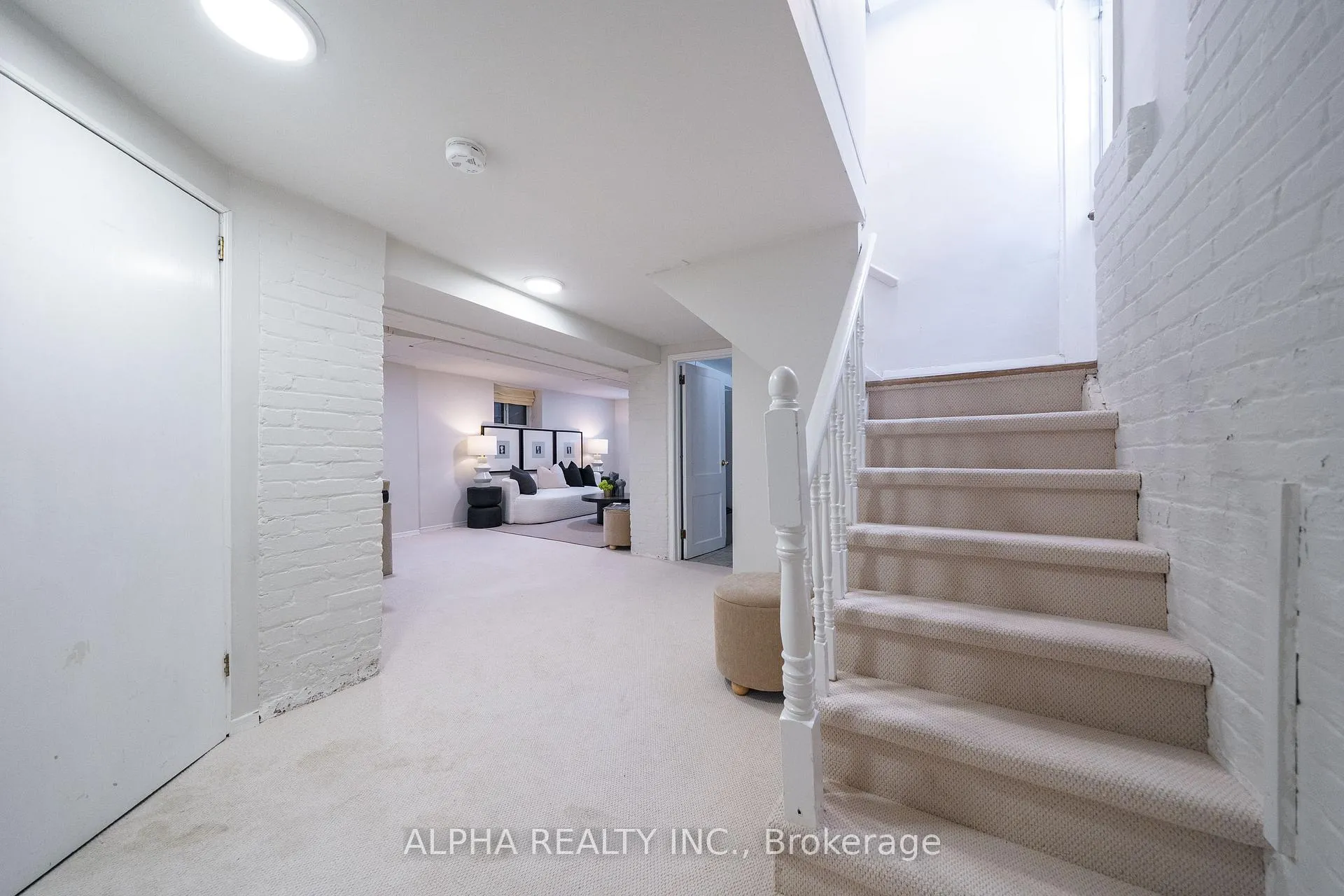 Photo 33 of 130 Roselawn Avenue, Toronto, Yonge-Eglinton — HOMEH