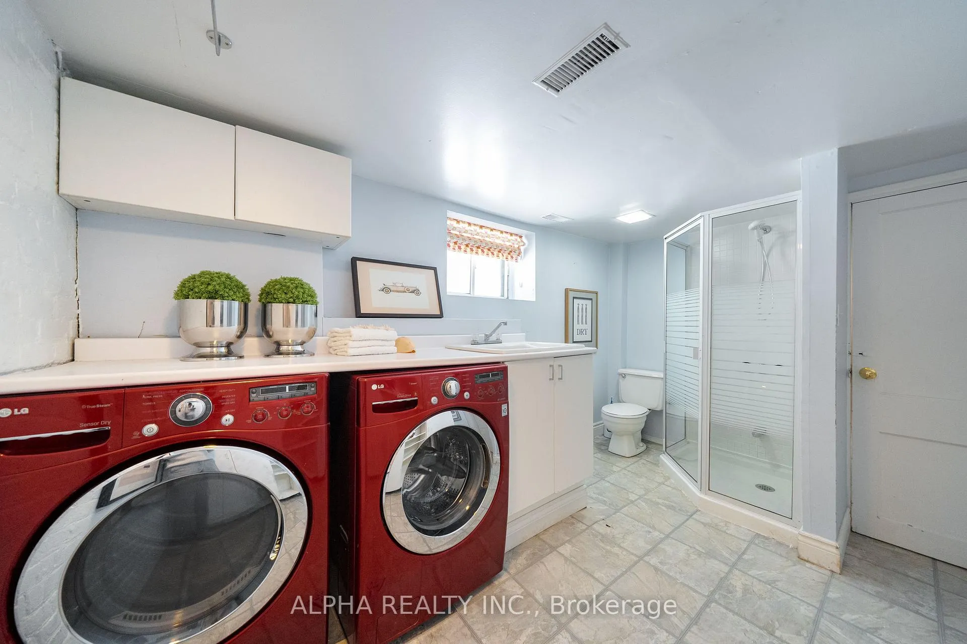 Photo 38 of 130 Roselawn Avenue, Toronto, Yonge-Eglinton — HOMEH