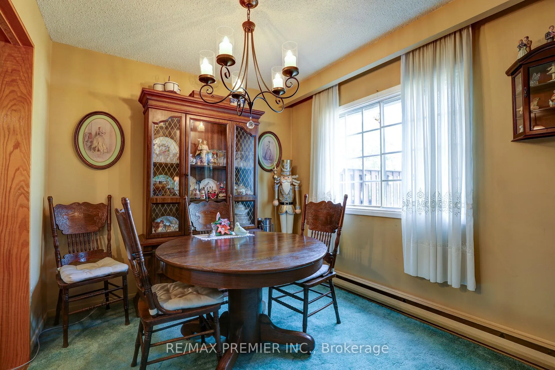 Photo 10 of Unit 14, 433 May Street, Brock, Beaverton — HOMEH