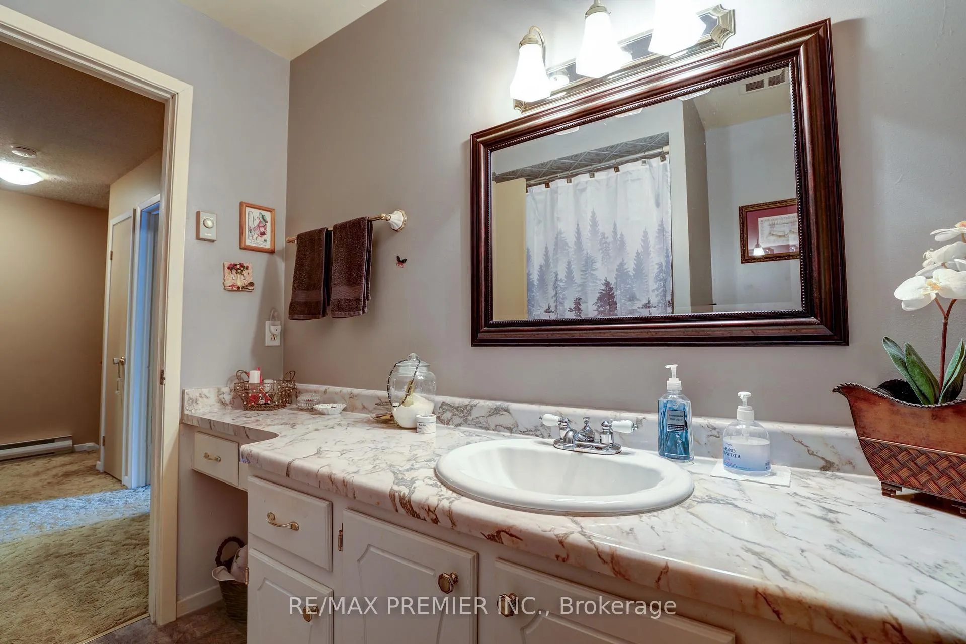 Photo 14 of Unit 14, 433 May Street, Brock, Beaverton — HOMEH