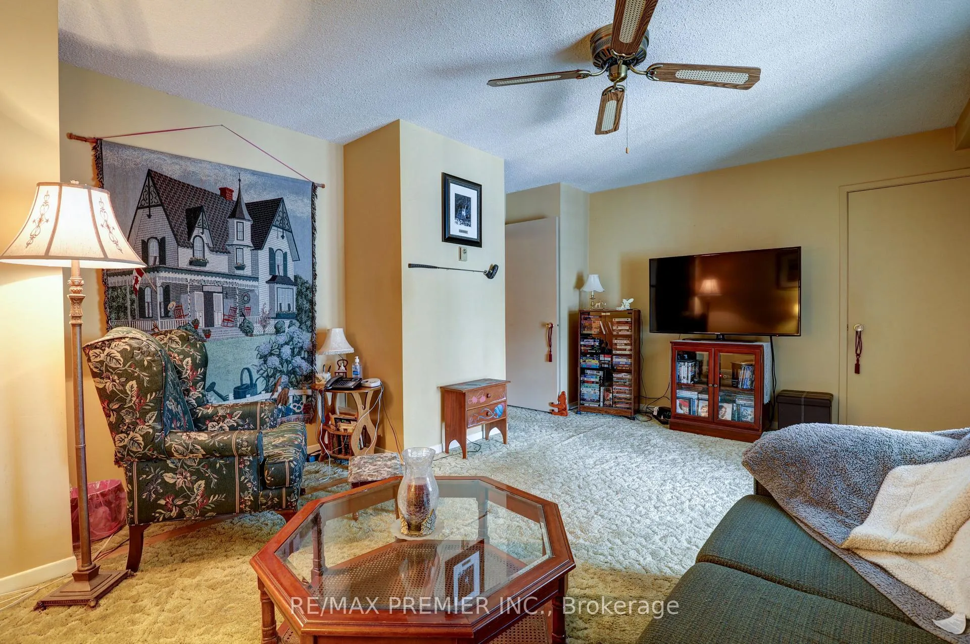 Photo 16 of Unit 14, 433 May Street, Brock, Beaverton — HOMEH