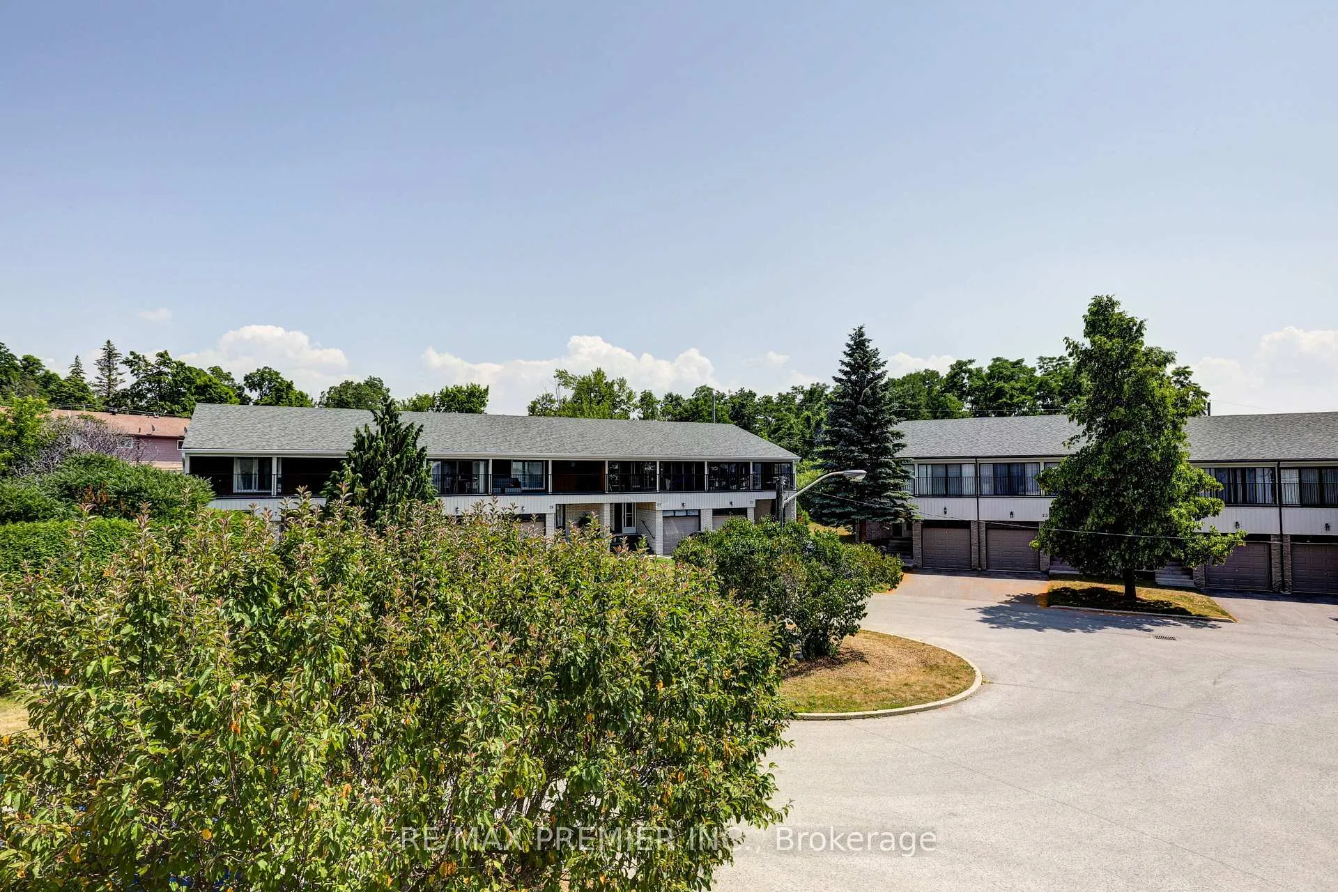 Photo 30 of Unit 14, 433 May Street, Brock, Beaverton — HOMEH