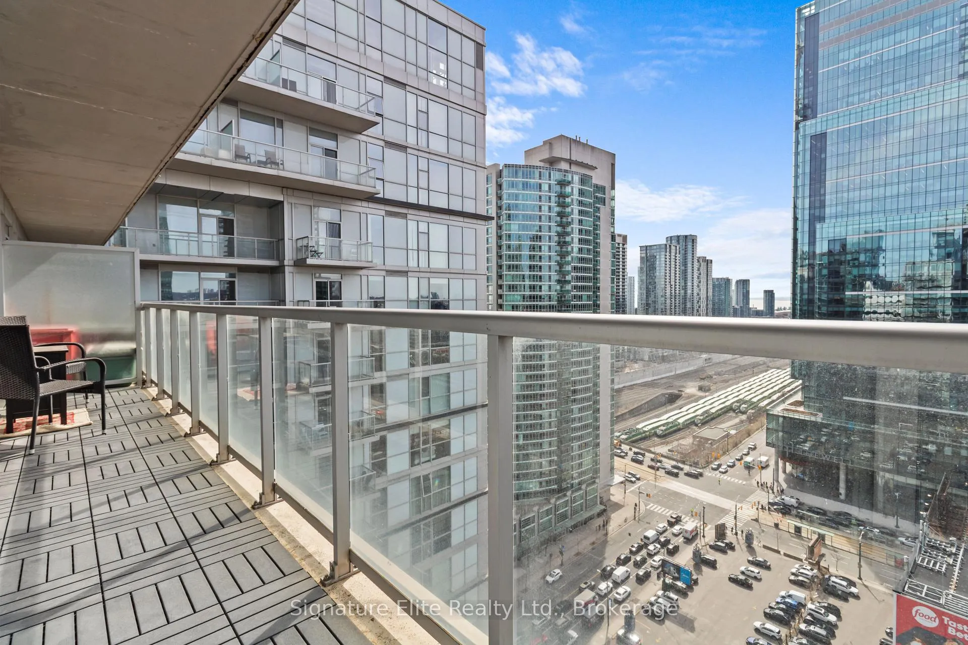 Photo 18 of Unit 2214, 352 Front Street W, Toronto, Waterfront Communities — HOMEH