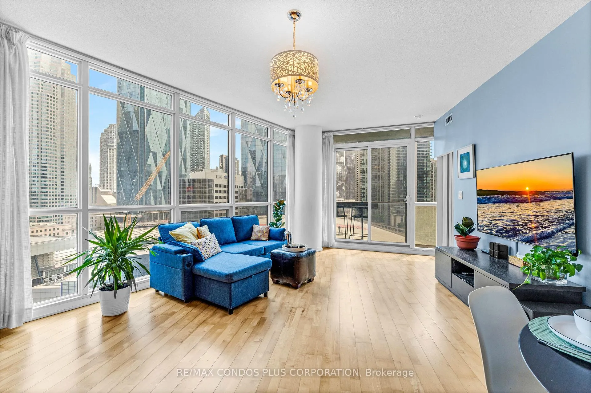 Photo 11 of Unit 1208, 65 Bremner Boulevard, Toronto, Waterfront Communities — HOMEH