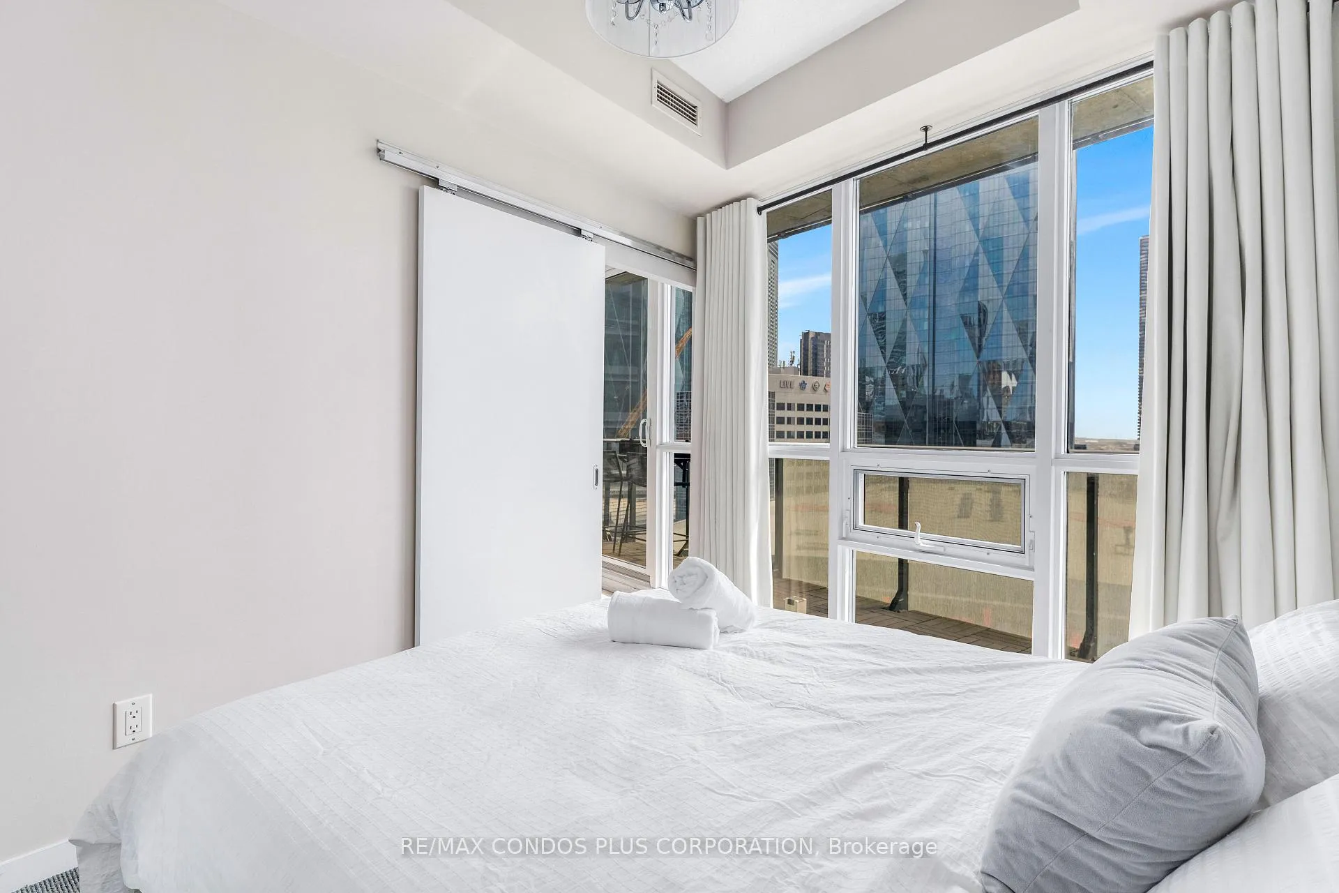 Photo 24 of Unit 1208, 65 Bremner Boulevard, Toronto, Waterfront Communities — HOMEH