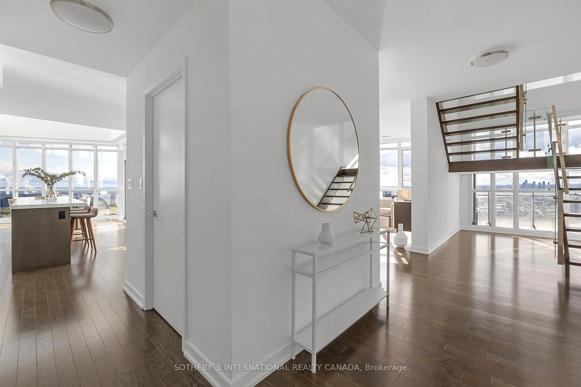 Photo 6 of Unit PH10, 21 Iceboat Terrace, Toronto, Waterfront Communities — HOMEH
