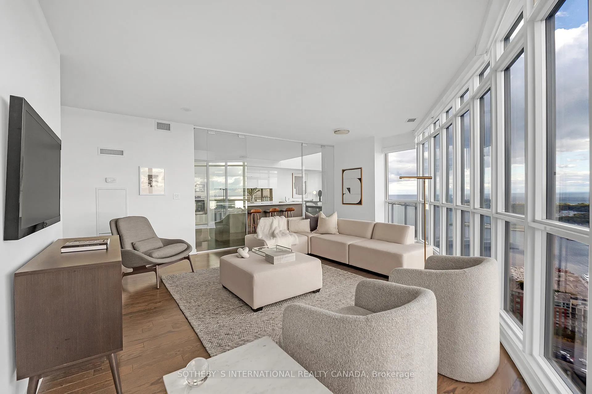 Photo 8 of Unit PH10, 21 Iceboat Terrace, Toronto, Waterfront Communities — HOMEH