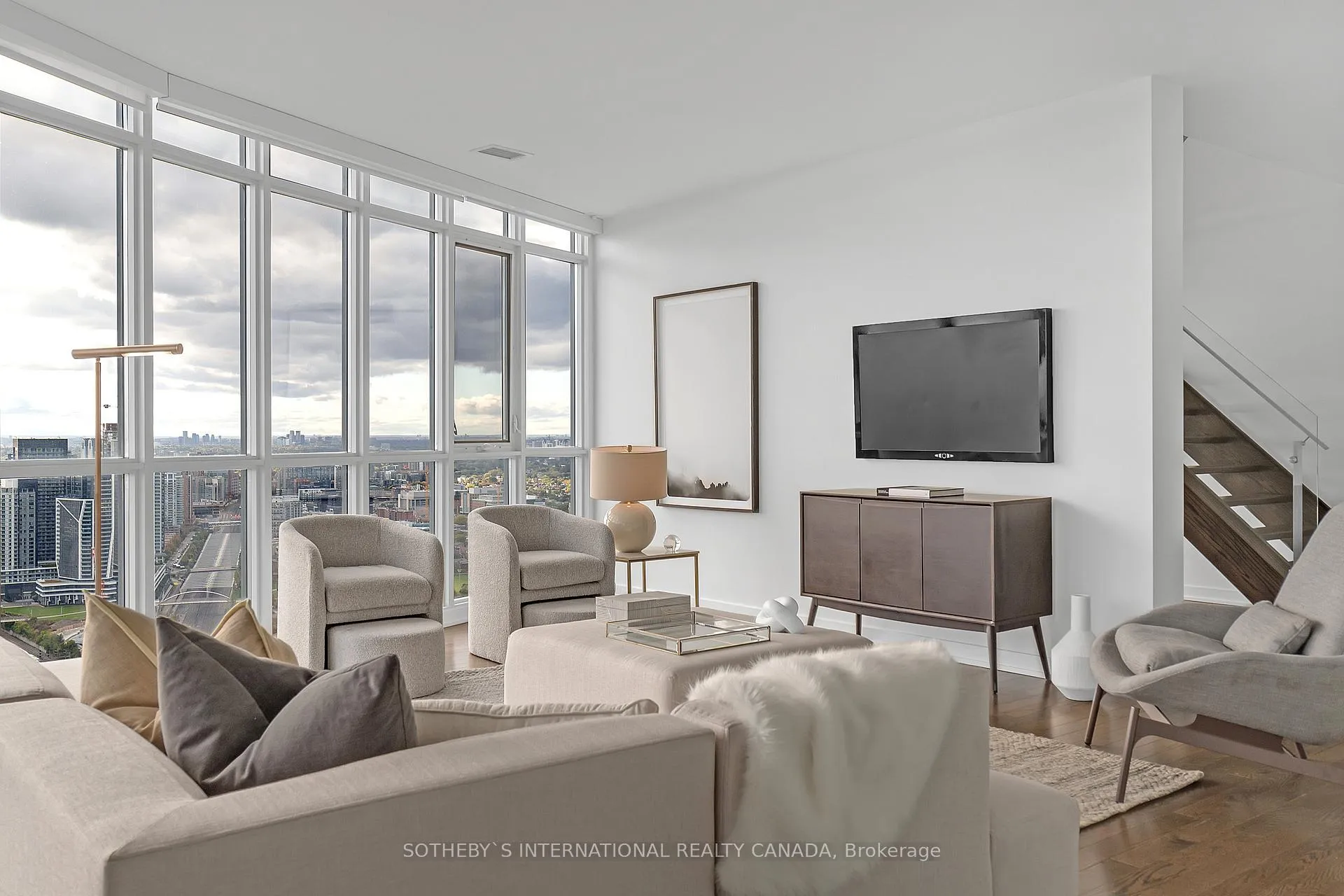 Photo 11 of Unit PH10, 21 Iceboat Terrace, Toronto, Waterfront Communities — HOMEH