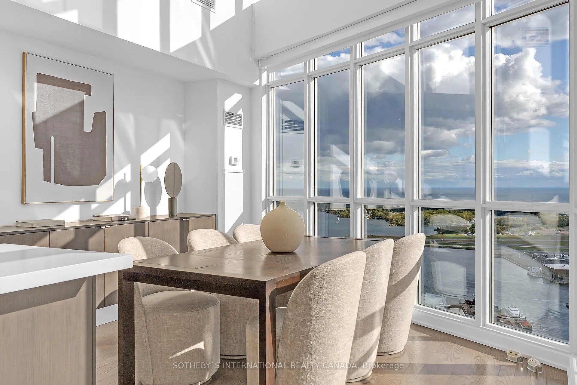 Photo 15 of Unit PH10, 21 Iceboat Terrace, Toronto, Waterfront Communities — HOMEH