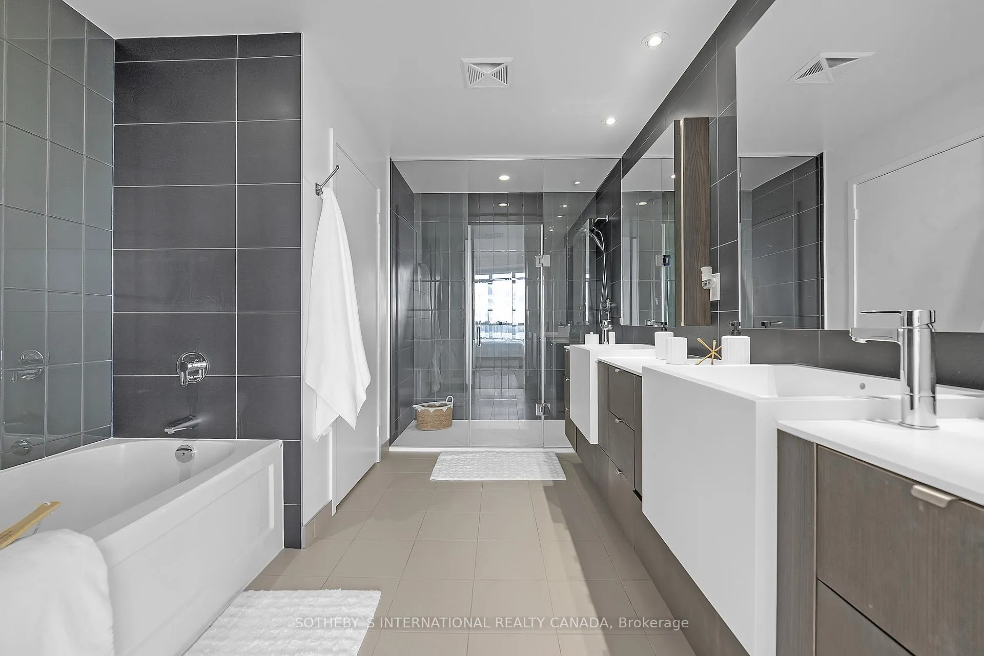 Photo 33 of Unit PH10, 21 Iceboat Terrace, Toronto, Waterfront Communities — HOMEH