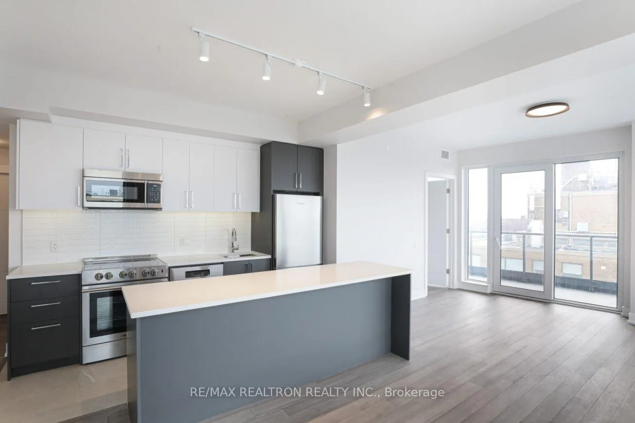 Front of Unit 1203, 2525 Bathurst Street