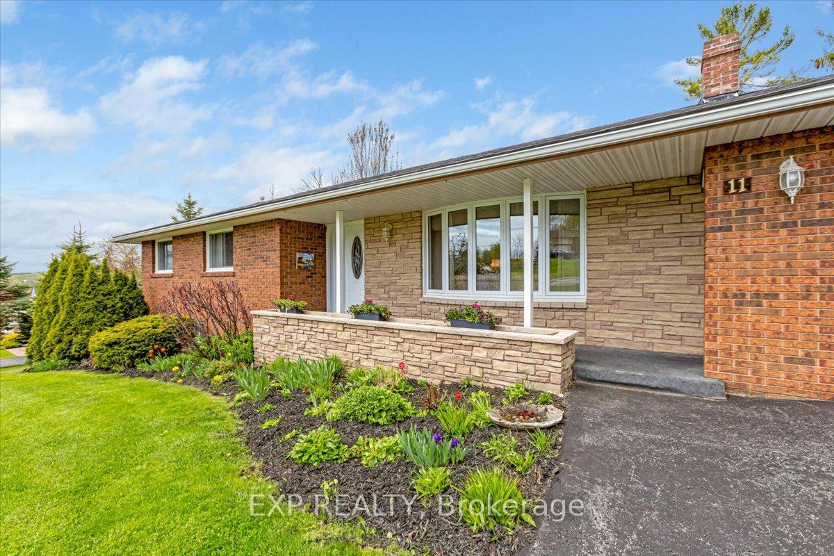 Photo 2 of 11 Park Street E, Cramahe, Colborne — HOMEH
