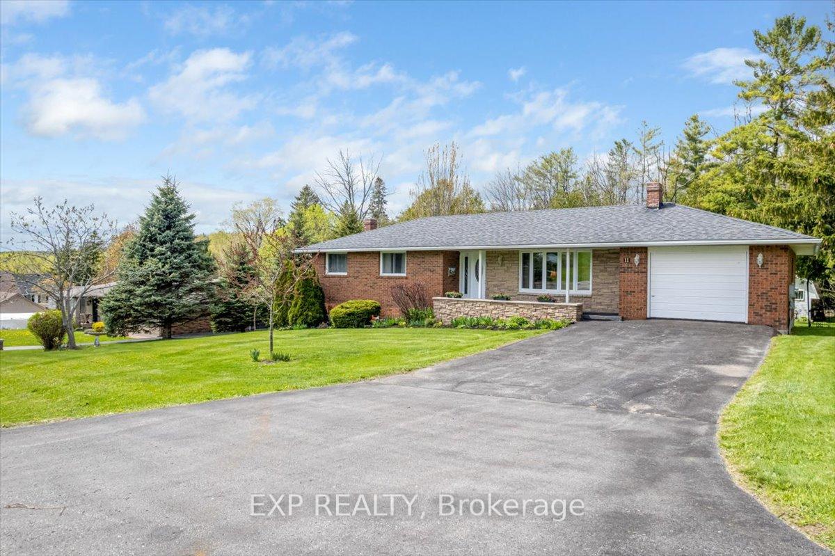 Photo 3 of 11 Park Street E, Cramahe, Colborne — HOMEH