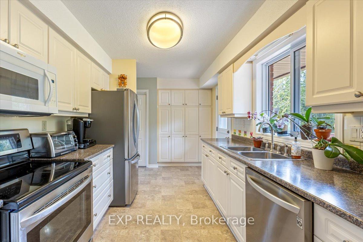 Photo 15 of 11 Park Street E, Cramahe, Colborne — HOMEH