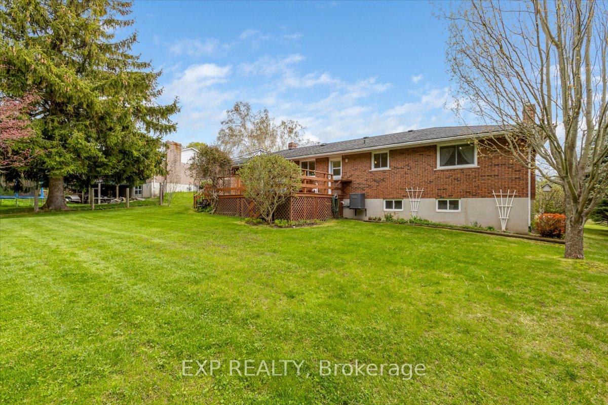 Photo 36 of 11 Park Street E, Cramahe, Colborne — HOMEH