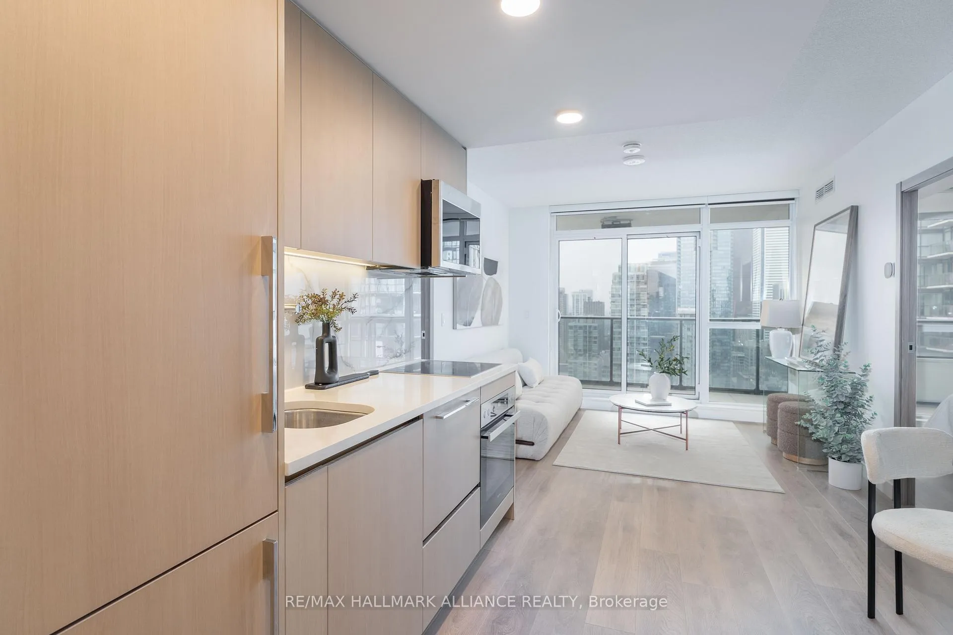 Photo 2 of Unit 4302, 38 Widmer Street, Toronto, Waterfront Communities — HOMEH