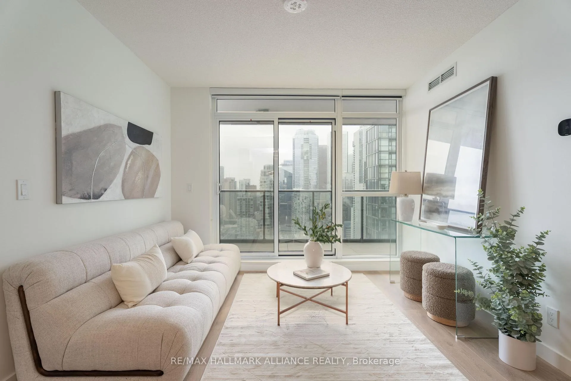 Photo 3 of Unit 4302, 38 Widmer Street, Toronto, Waterfront Communities — HOMEH