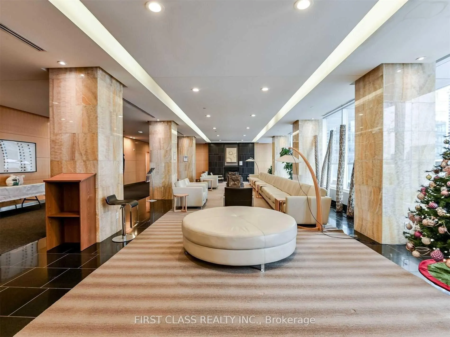 Photo 4 of Unit 3610, 65 Bremner Boulevard, Toronto, Waterfront Communities — HOMEH
