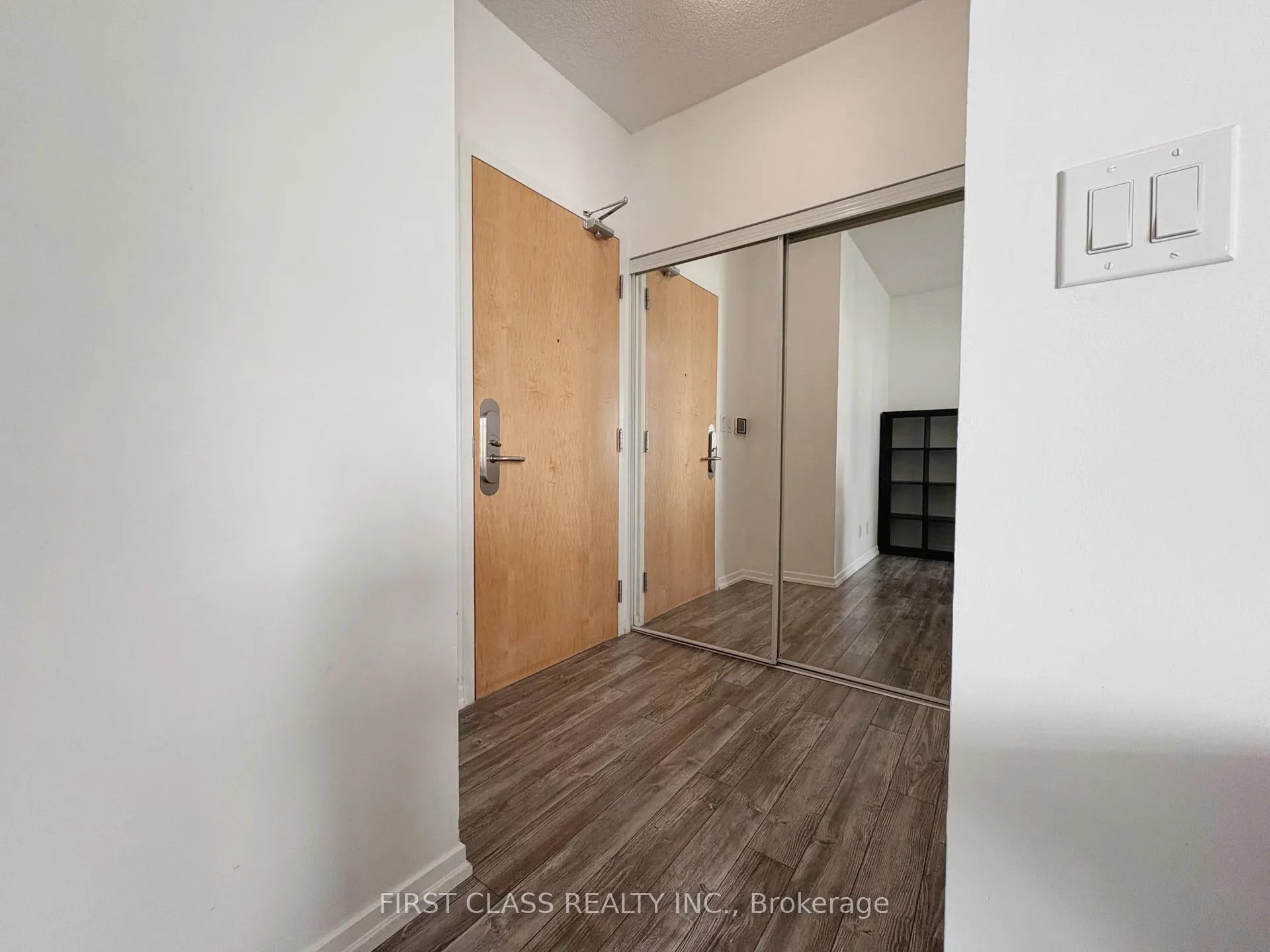 Photo 6 of Unit 3610, 65 Bremner Boulevard, Toronto, Waterfront Communities — HOMEH