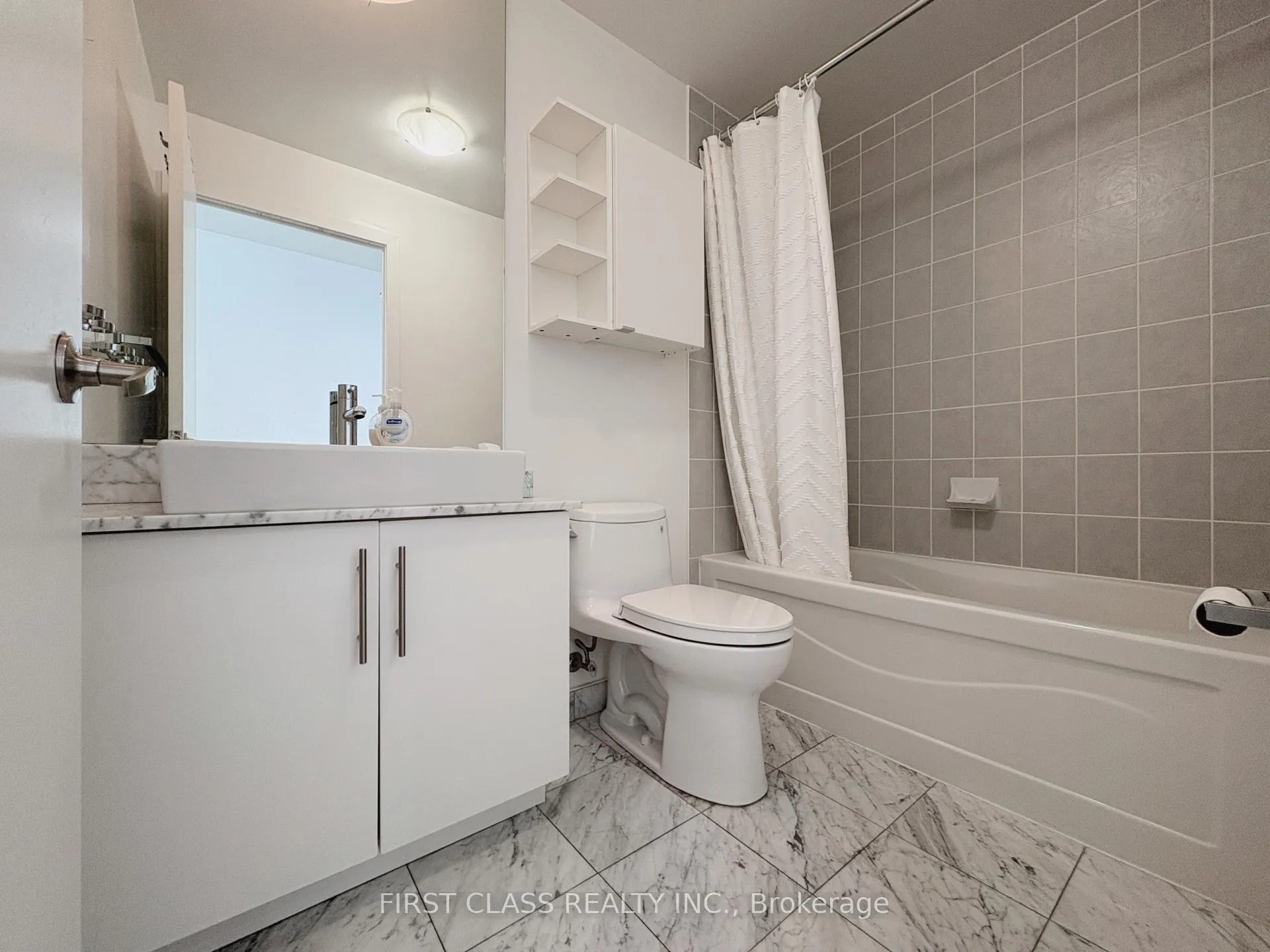 Photo 9 of Unit 3610, 65 Bremner Boulevard, Toronto, Waterfront Communities — HOMEH