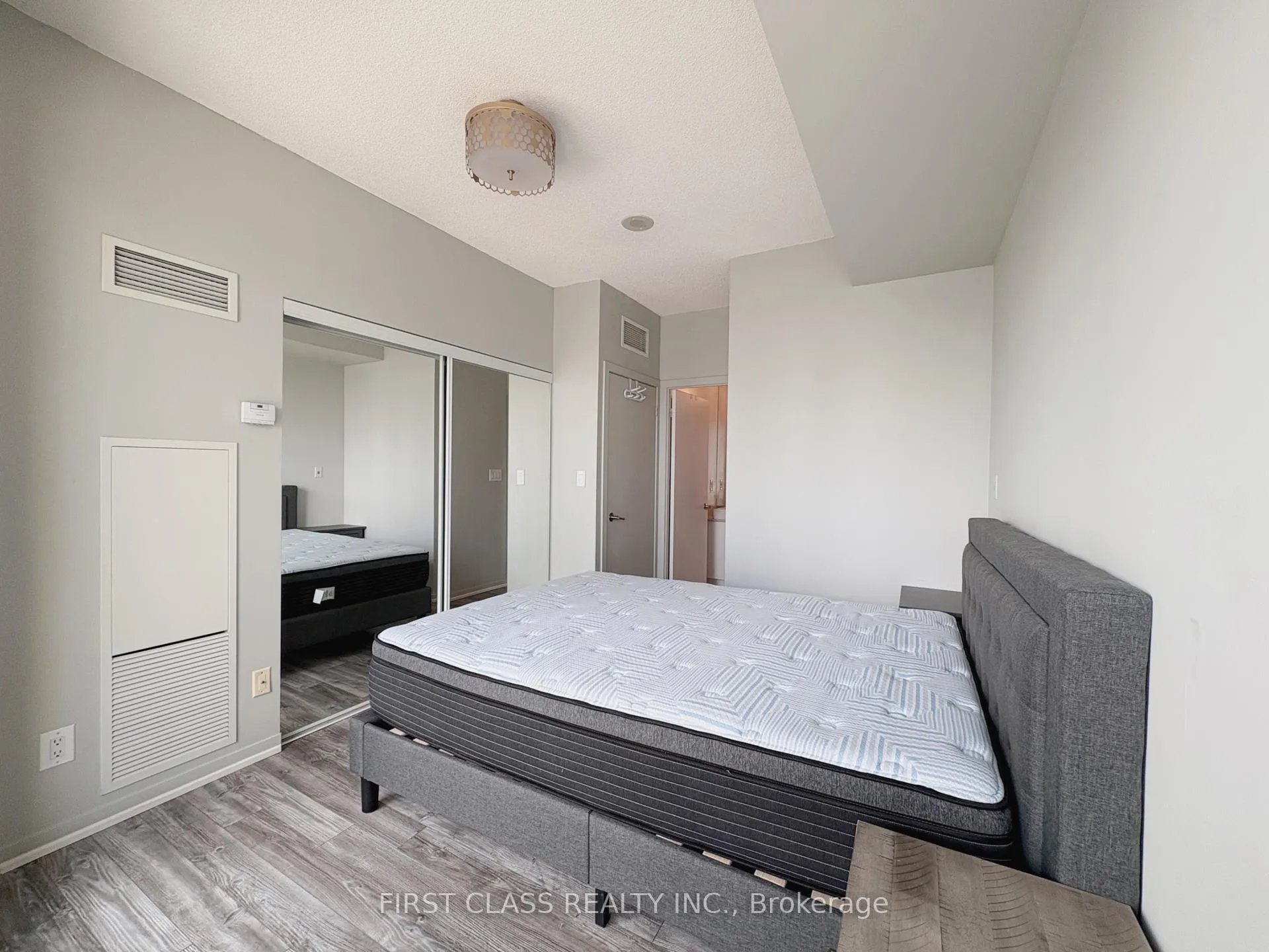 Photo 11 of Unit 3610, 65 Bremner Boulevard, Toronto, Waterfront Communities — HOMEH