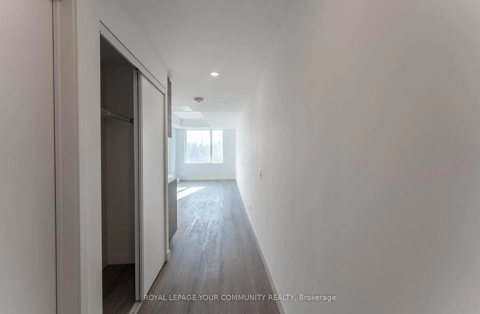Photo 4 of Unit 318, 1050 Eastern Avenue, Toronto, The Beaches — HOMEH