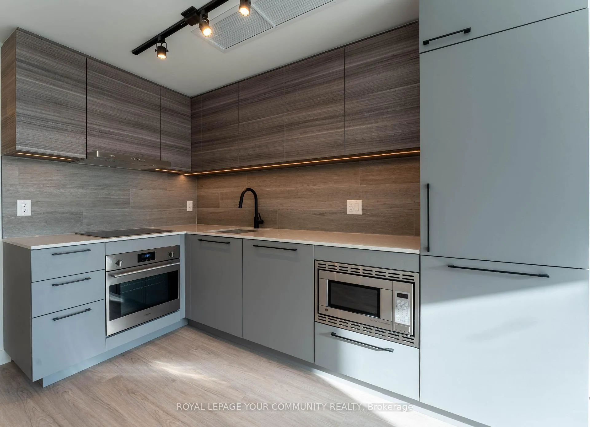Photo 10 of Unit 318, 1050 Eastern Avenue, Toronto, The Beaches — HOMEH