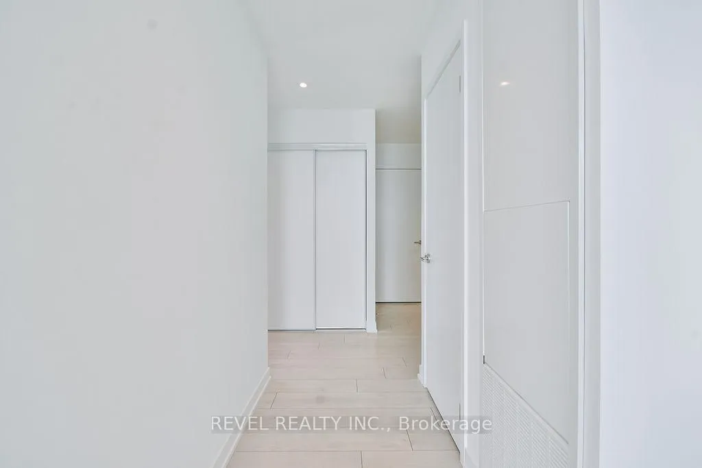Photo 21 of Unit 2409, 39 Mary Street, Barrie, City Centre — HOMEH